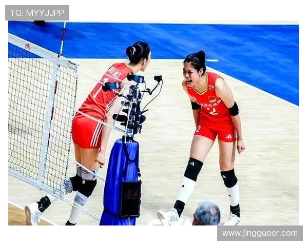 中国女排香港站首战捷克 吴梦洁 25 分助球队 3-1 开门红(1)