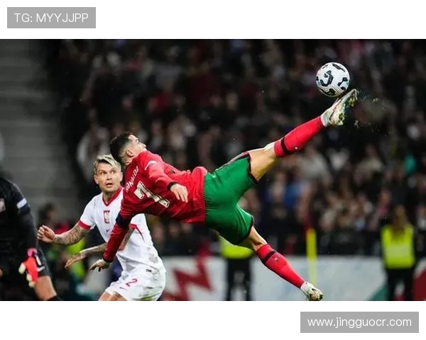 苏超惊现史诗级倒钩!泰州前锋巴特凌空斩 预定赛季最佳 苏超惊现史诗级倒钩!泰州前锋巴特凌空斩 预定赛季最佳